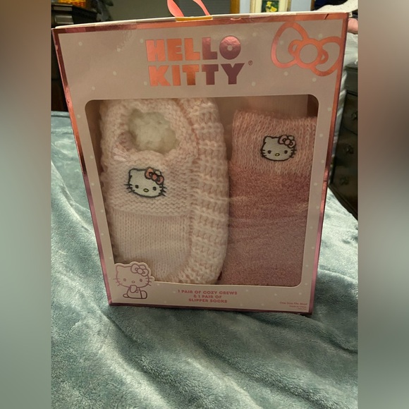 Hello Kitty Other - Hello Kitty Pink Plush Slipper Socks and Crew Sock Set